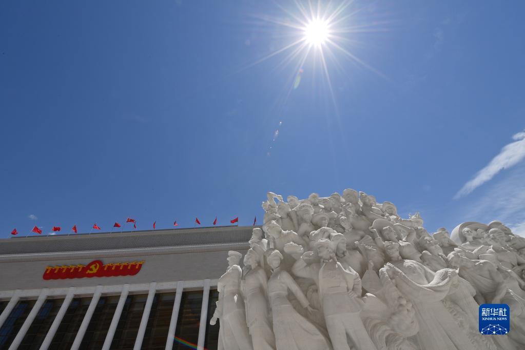 鐘華論：在強(qiáng)國(guó)建設(shè)、民族復(fù)興新征程上勇毅前行