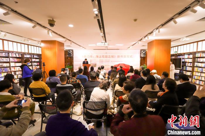 圖為首發(fā)儀式現(xiàn)場(chǎng)?！B門(mén)外圖供圖